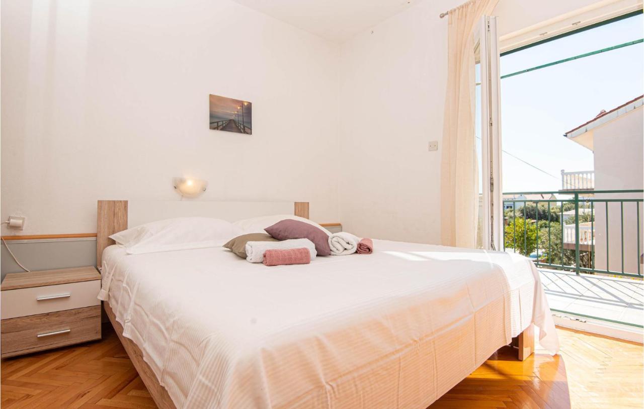 3 Bedroom Lovely Apartment In Brodarica Brodarica  Dış mekan fotoğraf